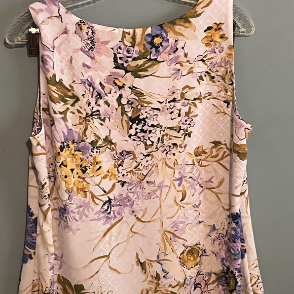 SELLING WOMEN TOP SIZE SMALL FLORAL COLOR UNBRANDED REVERSIBLE BLOUSE USED - Picture 3 of 11